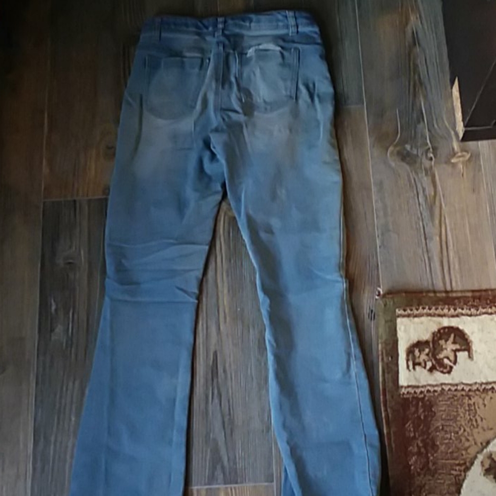 Jean's - Picture 4 of 4